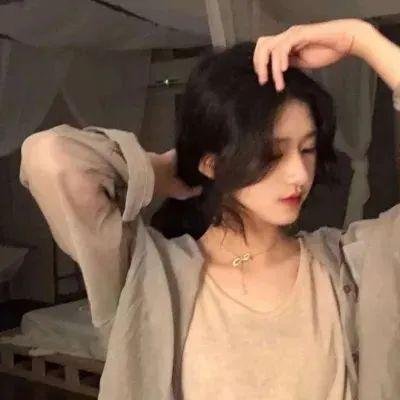 英勇废柴封面